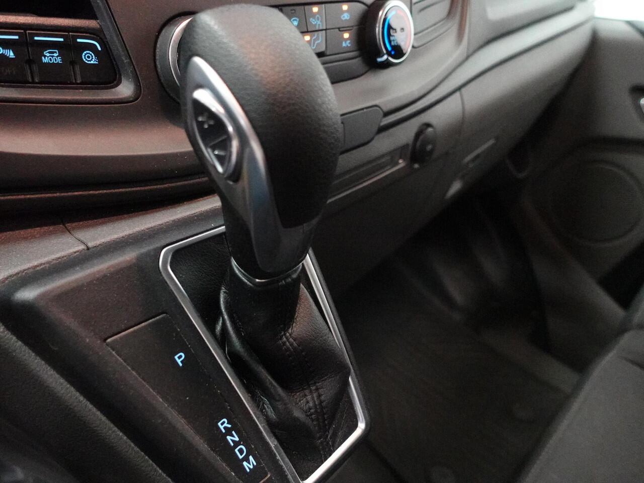 Ford TRANSIT CUSTOM 300 2.0 TDCI L2H1 Trend Aut. Airco Navi Cruisecontrol Camera PDCVA