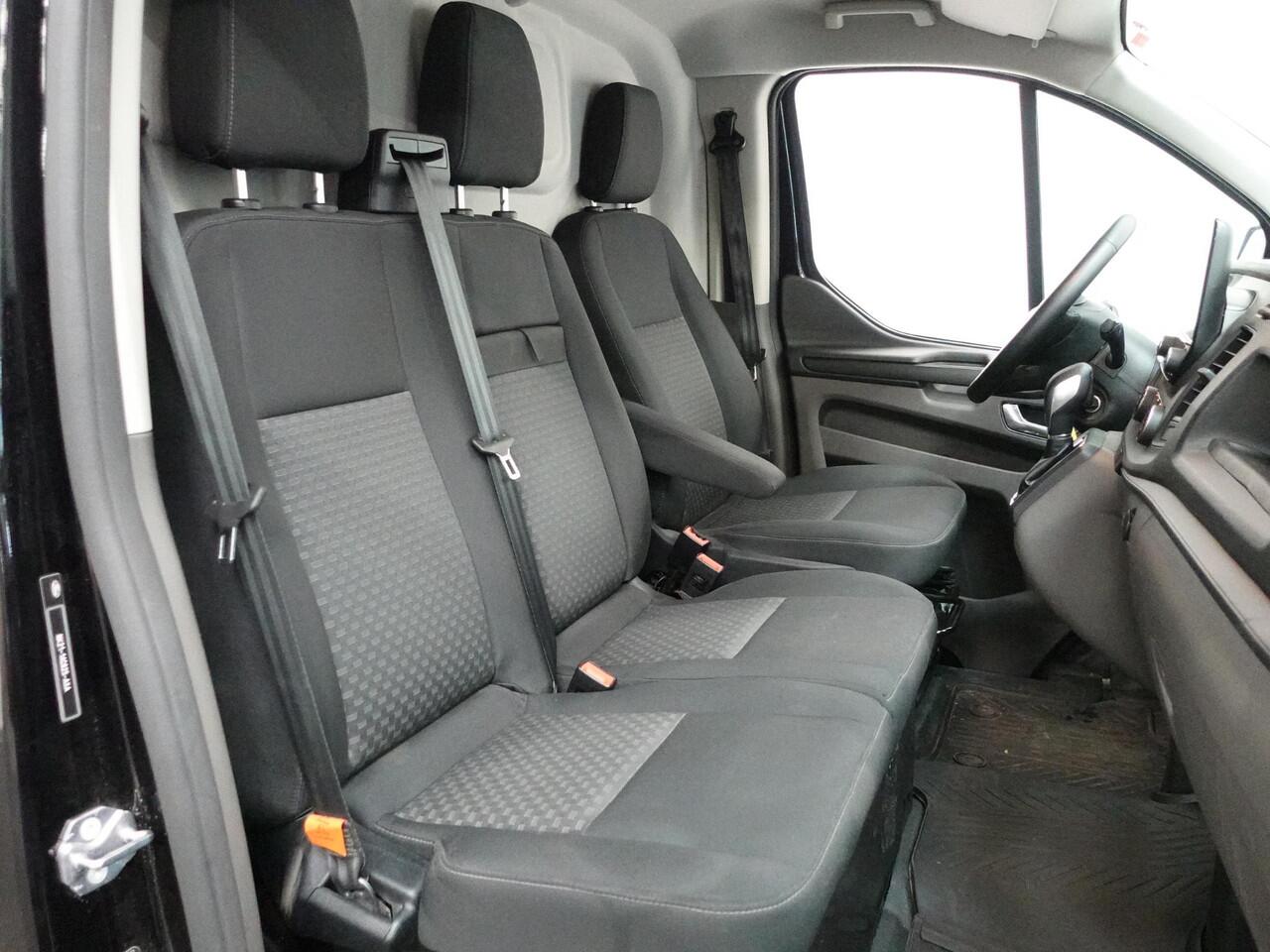 Ford TRANSIT CUSTOM 300 2.0 TDCI L2H1 Trend Aut. Airco Navi Cruisecontrol Camera PDCVA