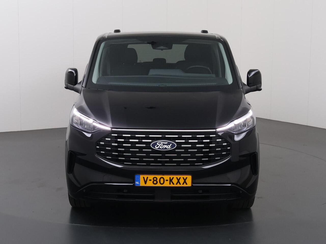 Ford TRANSIT CUSTOM TOURNEO | 320 2.0 TDCI | L2 H1 | 170 PK | TITANIUM X | 360 CAMERA | ADAPTIVE CRUISE | STOELVERWARMING | LEDER | STUURWIELVERWARMING | NAVIGATIE | CLIMATE CONTROL | BLIND-SPOT | 2500 KG AHW TREKHAAK | 19" LICHTMETALEN VELGEN