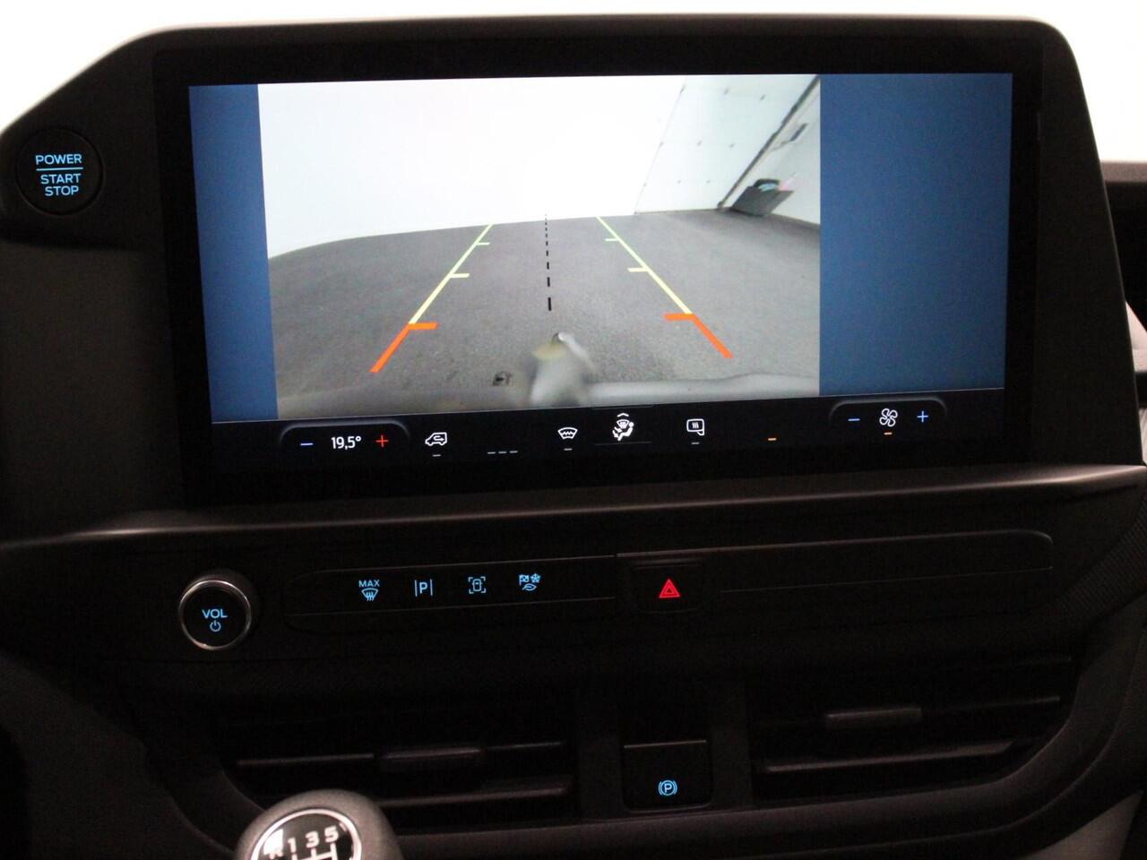 Ford TRANSIT CUSTOM 300 2.0 TDCI L2H1 Automaat Trend Nieuw Model | Navigatie | Camera | Parkeersensoren | Trekhaak | Airco | Betimmering | Cruise Control