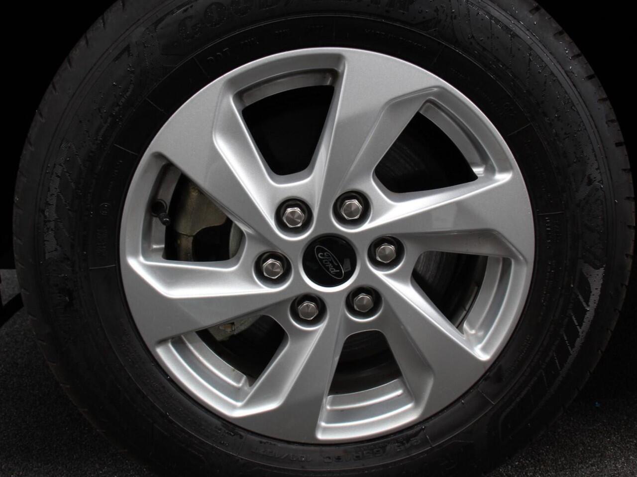 Ford TRANSIT CUSTOM 300 2.0 TDCI L2H1 Automaat Trend Nieuw Model | Navigatie | Camera | Parkeersensoren | Trekhaak | Airco | Betimmering | Cruise Control