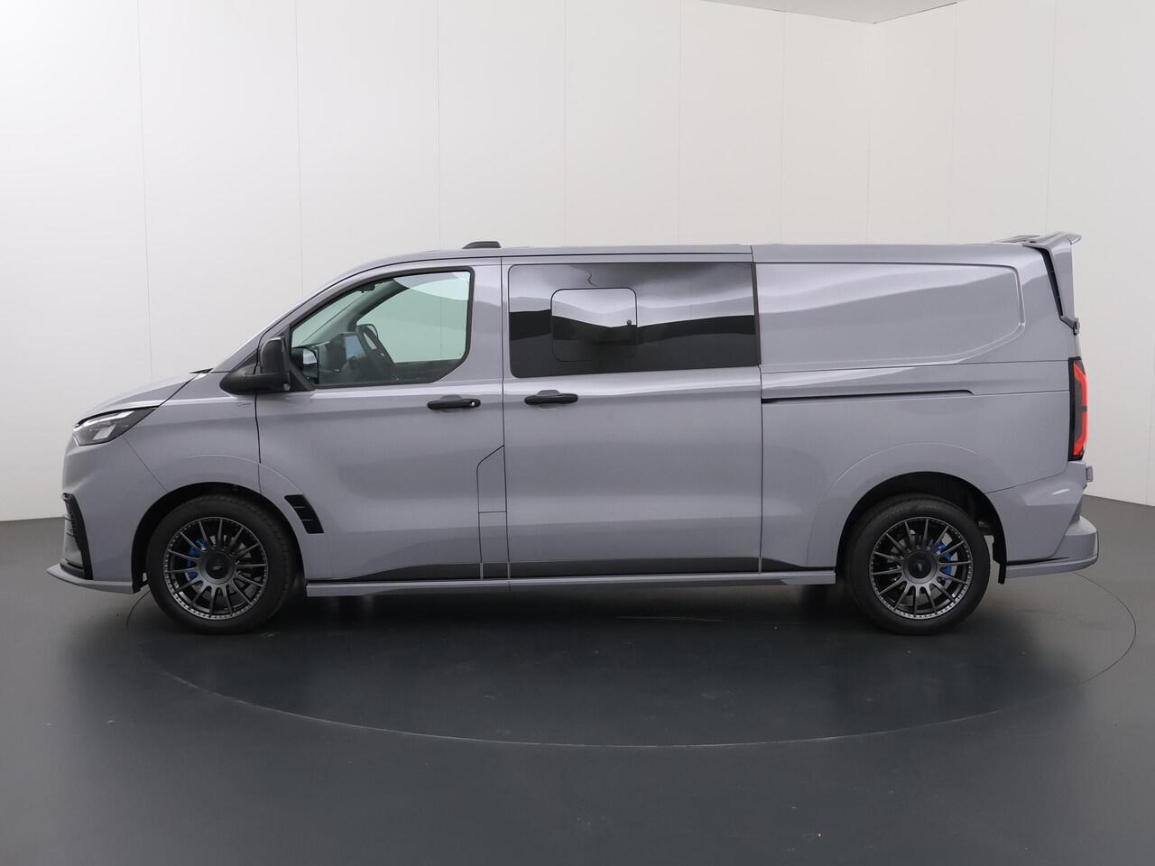 Ford TRANSIT CUSTOM 320 2.0 TDCI | MS-RT | DUBBEL CABINE | 170 PK AWD | 2X ZIJSCHUIFDEUR | NAVIGATIE | CAMERA | CRUISE CONTROL | CLIMATE CONTROL | KUIP STOELEN | 19" LM WIELEN | NL AUTO | BOM VOL