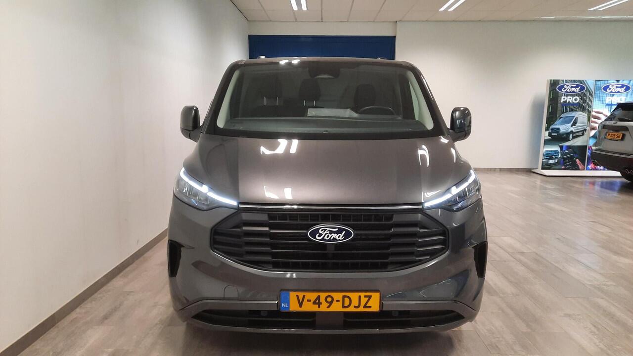 Ford TRANSIT CUSTOM 320 2.0 TDCI L2H1 Limited Ford Transit Custom 320 2.0 TDCI L2H1 Trail