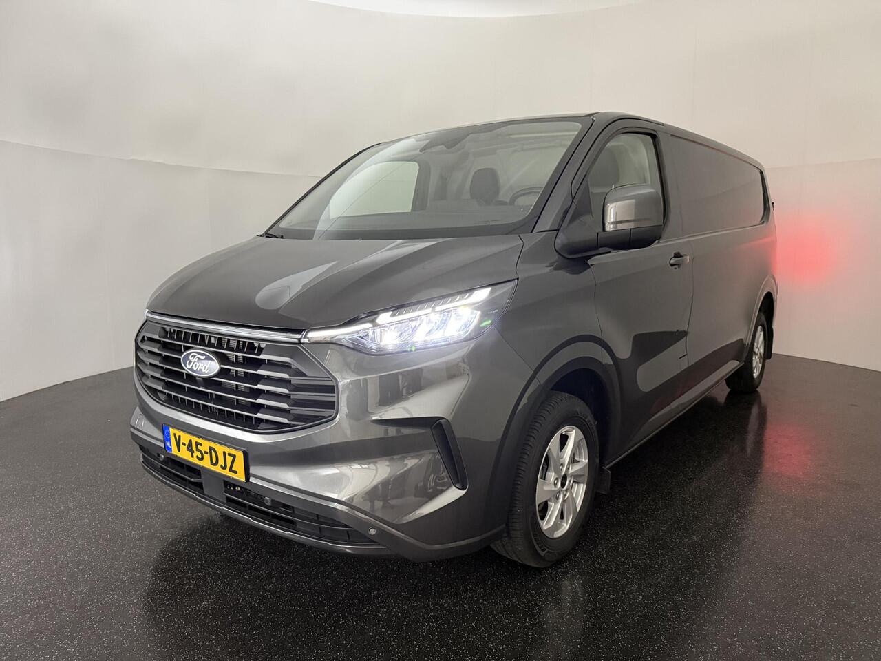 Ford TRANSIT CUSTOM 320 2.0 TDCI L2H1 Limited met o.a. Handmatig regeneratie roetfilter, een Navigatie systeem, parkeersensoren voor en achter, achteruitrijcamera, Verwarmbare voorstoelen een Verwarmbare voorruit.