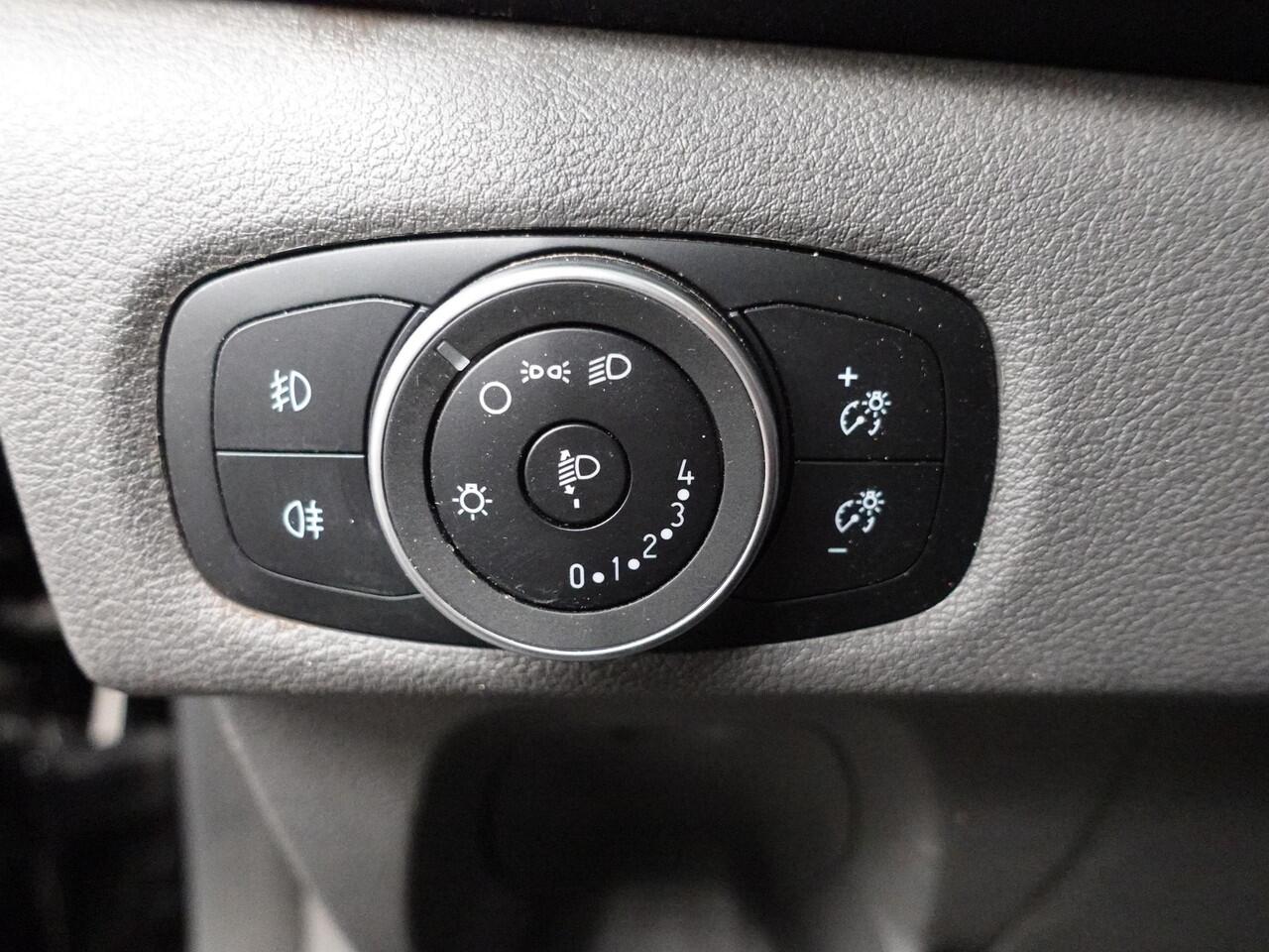 Ford TRANSIT CUSTOM 300 2.0 TDCI L2H1 Trend Aut. Airco Navi Cruisecontrol Camera PDCVA