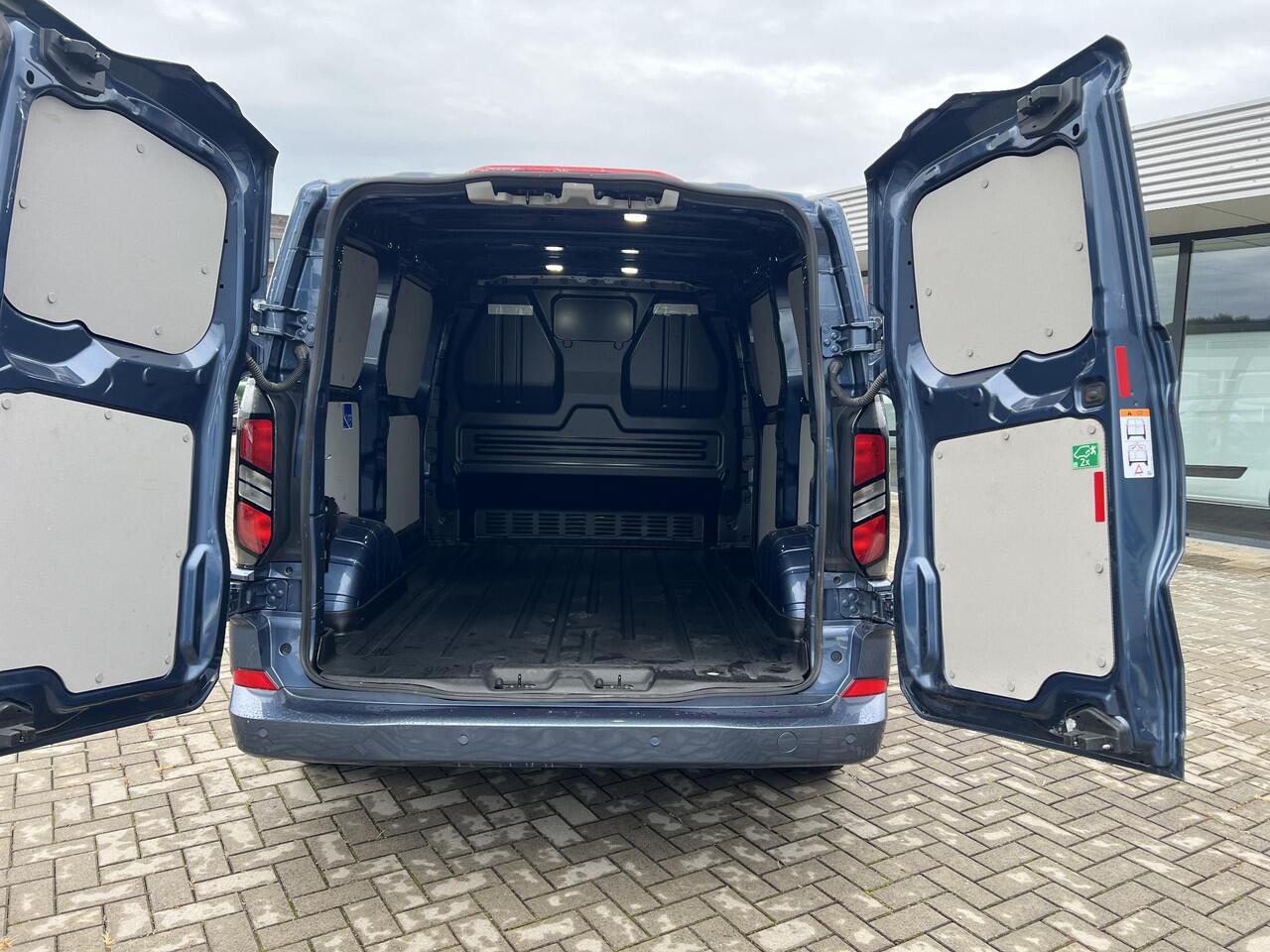 Ford TRANSIT CUSTOM 280 2.0 TDCI L1H1 Limited 136pk | AGR Stoel | SYNC 4 Draadloos Apple Carplay/Android auto | Reserve wiel
