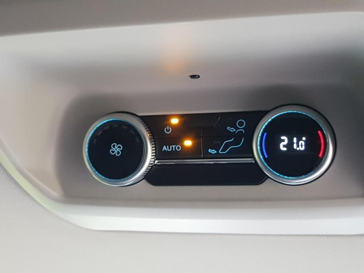 Ford TRANSIT CUSTOM Transit Custom Tourneo L2H1 320 Limited Titanium BPM vrij 170pk