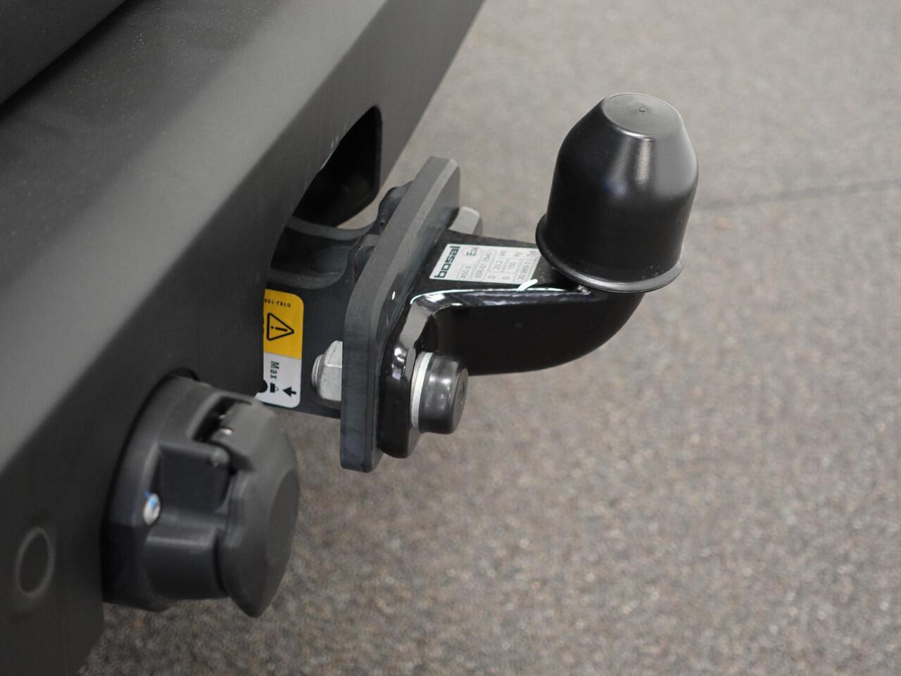 Ford TRANSIT CUSTOM 300 2.0 TDCI L2H1 Trend Nieuw Model! | Navigatie | Camera | Trekhaak | Parkeer sensoren | Cruise Control |