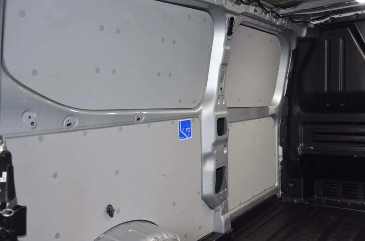 Ford TRANSIT CUSTOM 320 2.0 TDCI L2H1 Trend Geen BPM