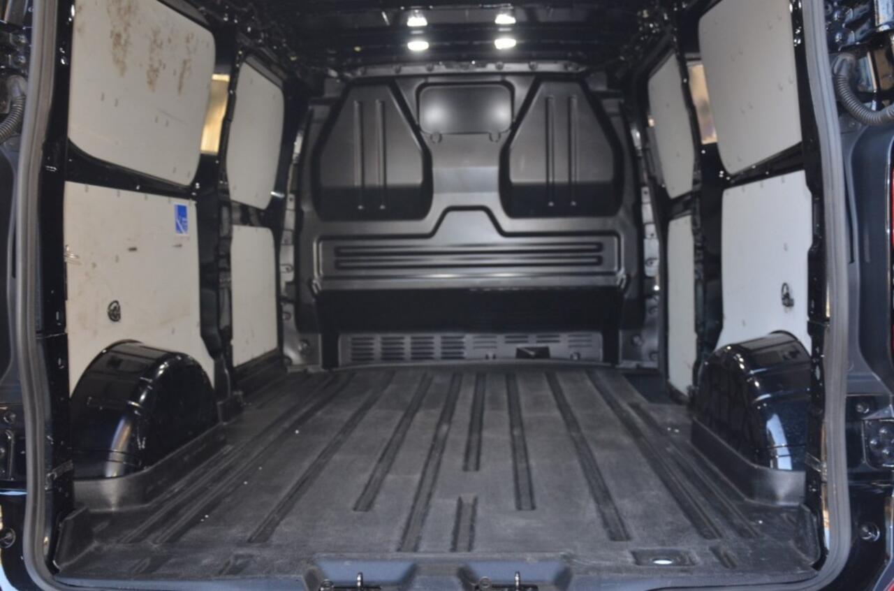 Ford TRANSIT CUSTOM 300 2.0 TDCI L2H1 Limited