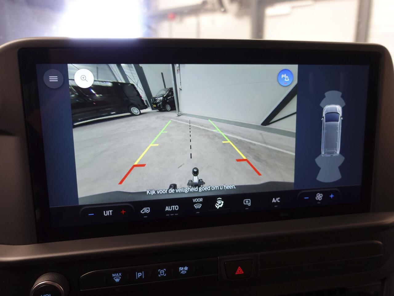 Ford TRANSIT CUSTOM 300 2.0 TDCI L2H1 Trend Nieuw Model Automaat Airco Navi Cruise Navi Trekhaak