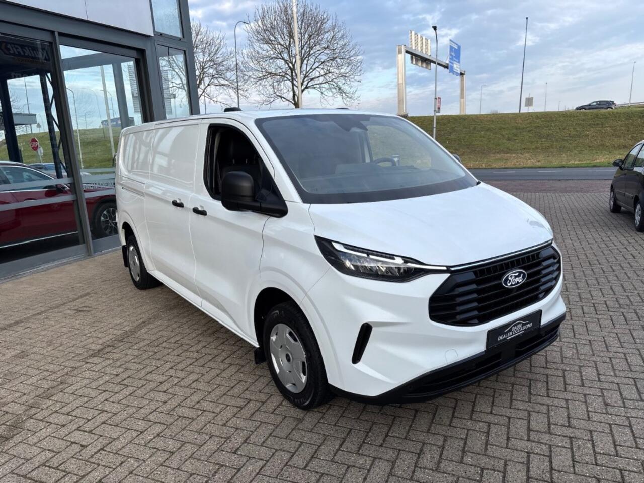 Ford TRANSIT CUSTOM 300 2.0 TDCI L2H1 AIRCO NAVI CARPLAY PDC-CAMERA.