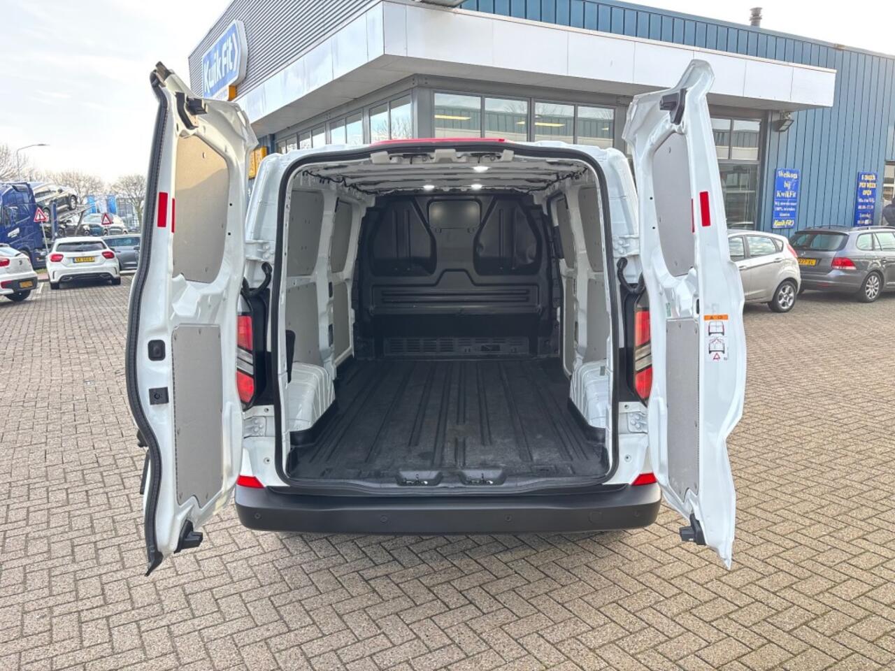 Ford TRANSIT CUSTOM 300 2.0 TDCI L2H1 AIRCO NAVI CARPLAY PDC-CAMERA.