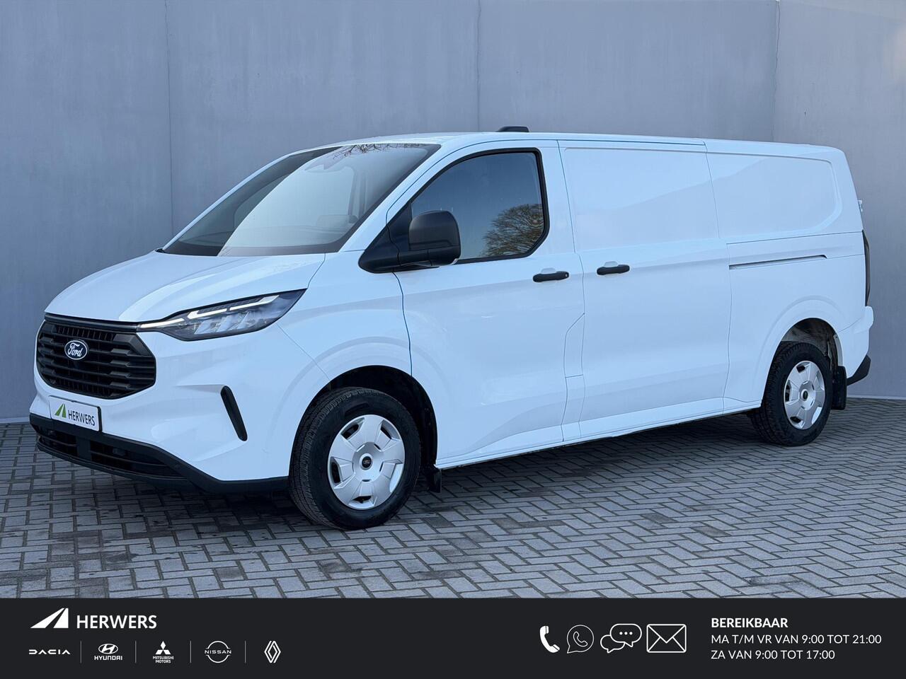 Ford TRANSIT CUSTOM 300 2.0 TDCI L2H1 Trend / Trekhaak / Dubbele schuifdeur / 2740 Kg Trekgewicht / Navigatie via Apple Carplay & Android Auto / Stoel Verwarming / Camera / PDC / Rijstrooksensor met correctie /