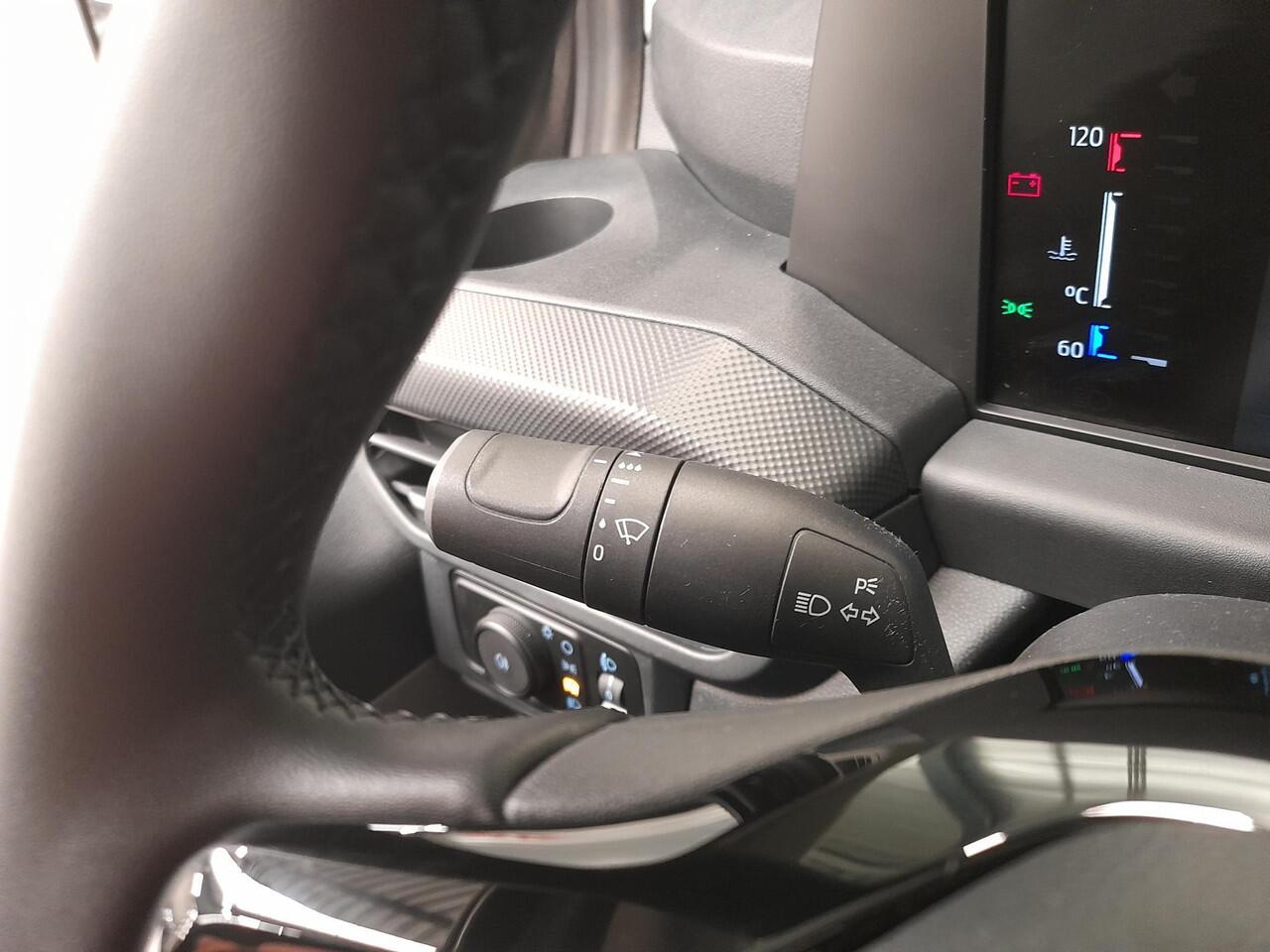 Ford TRANSIT CUSTOM 300 2.0 TDCI L2H1 Trend Nieuw Model BPM VRIJ! Ford Transit Custom 300 2.0 TDCI L2H1 Trend NM Navi Cruise Camera Parkeersensoren Trekhaak