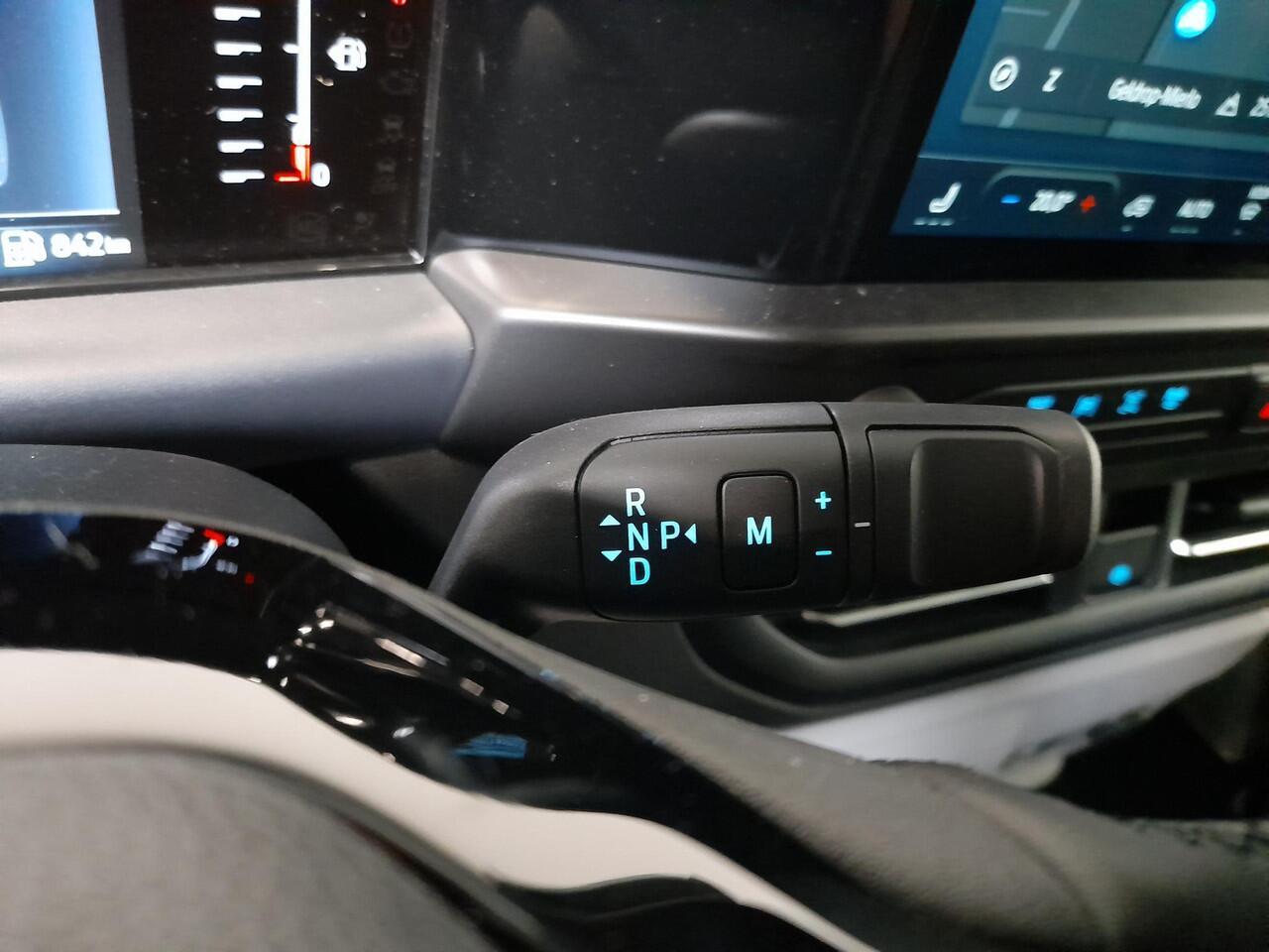 Ford TRANSIT CUSTOM 320 2.0 TDCI L2H1 Limited Automaat BPM VRIJ! Airco Navigatie Cruise control Trekhaak