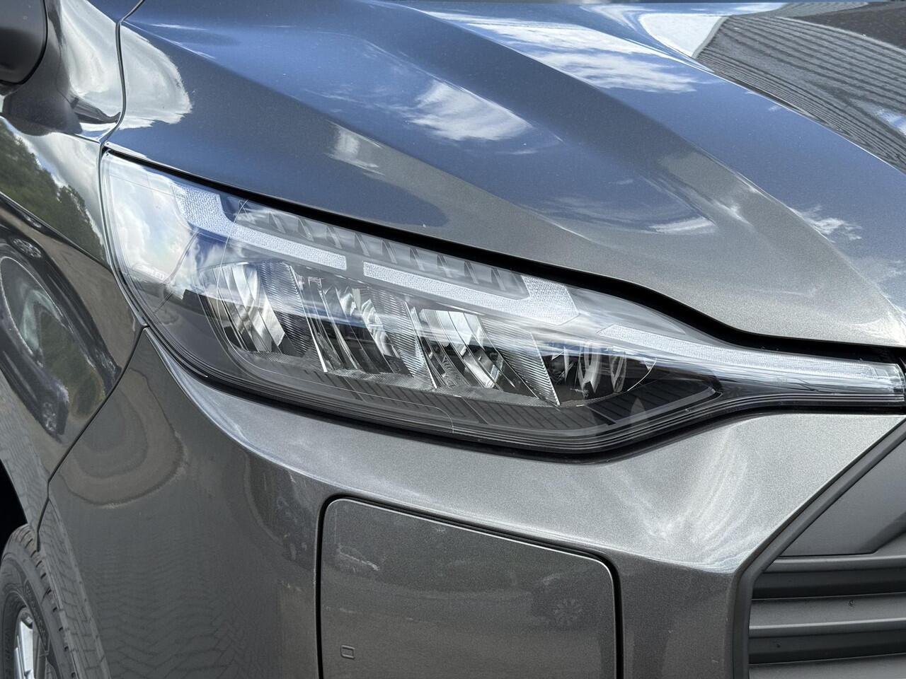 Ford TRANSIT CUSTOM 320 2.5 PHEV L2H1 Limited 233pk | 0,99% Renteactie! | Zuid | Driver Assistance pack Premium | Wegklapbare Trekhaak | Verwarmd Stuurwiel | 17 inch Licht metalen Velgen | B&O Speakers