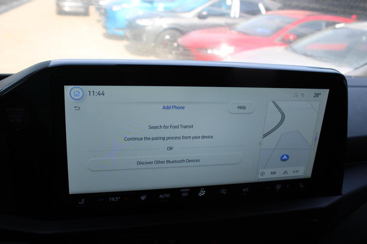 Ford TRANSIT CUSTOM 320 2.5 PHEV L2H1 Limited 233pk | 0,99 Renteactie! | Driver Assistance pack Premium | Wegklapbare Trekhaak | Verwarmd Stuurwiel | 17 inch Licht metalen Velgen | B&O Speakers