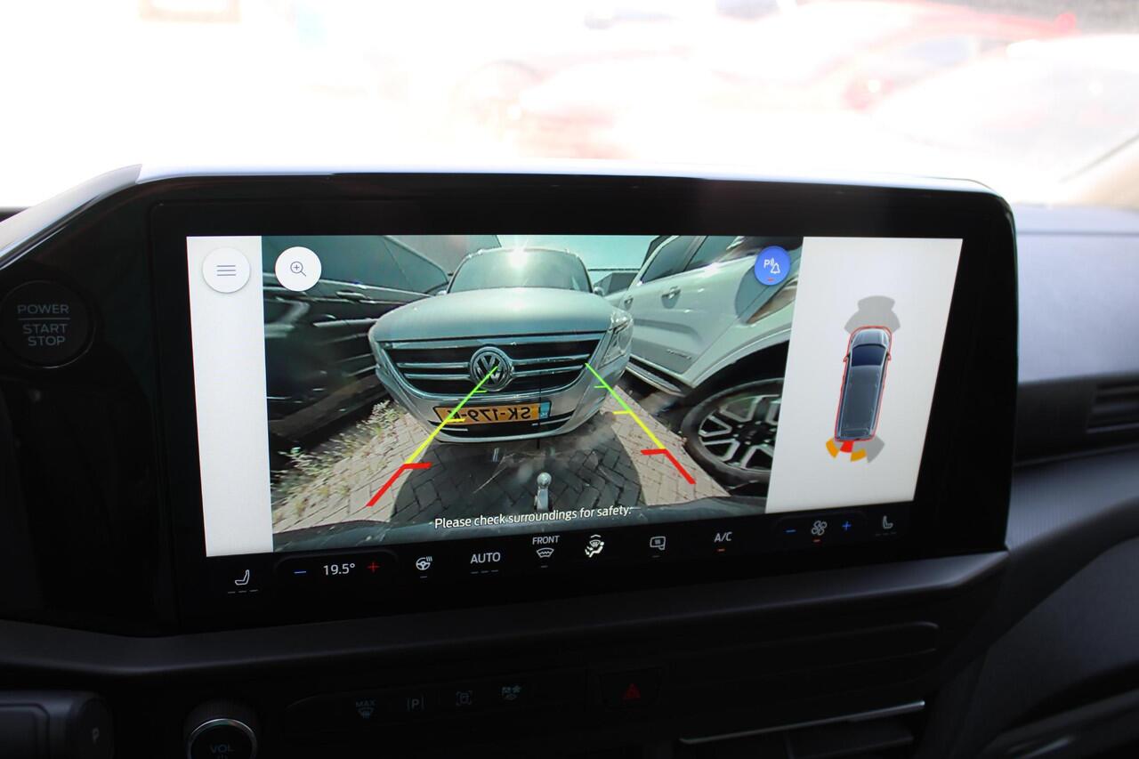 Ford TRANSIT CUSTOM 320 2.5 PHEV L2H1 Limited 233pk | 0,99 Renteactie! | Driver Assistance pack Premium | Wegklapbare Trekhaak | Verwarmd Stuurwiel | 17 inch Licht metalen Velgen | B&O Speakers