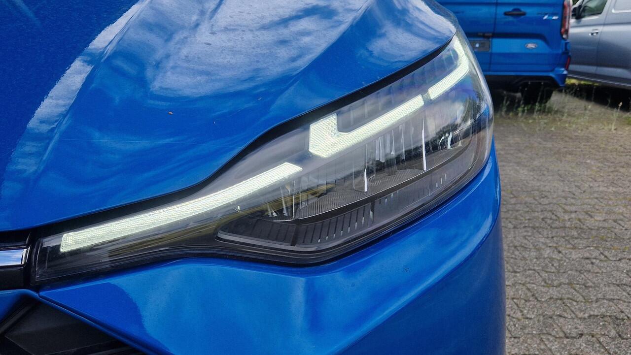 Ford TRANSIT CUSTOM 320 2.5 PHEV L2H1 Sport DC 233pk | 0,99% Renteactie! | Dubbele Cabine | Dubbele zijschuifdeur | Inklapbare trekhaak | 19 inch lichtmetalen Sport velgen (mat zwart) | Verwarmbaar stuurwiel | Navigatie systeem