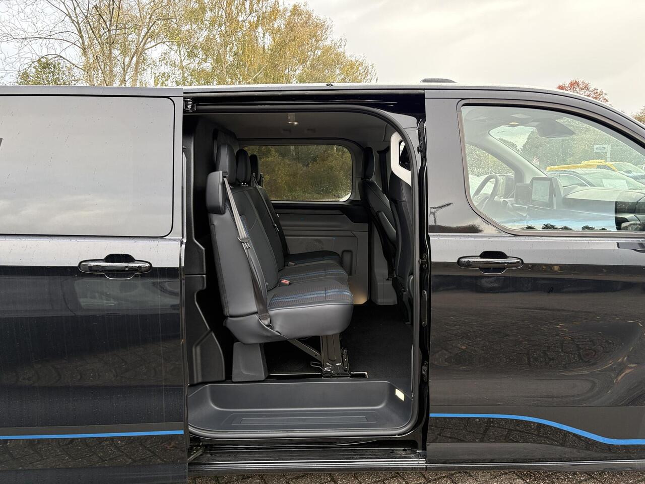 Ford TRANSIT CUSTOM 320 2.5 PHEV L2H1 Sport DC | SCI | 233pk | | Dubbele Cabine | Dubbele zijschuifdeur | Inklapbare trekhaak | 19 inch lichtmetalen Sport velgen (mat zwart) | Verwarmbaar stuurwiel | Navigatie systeem