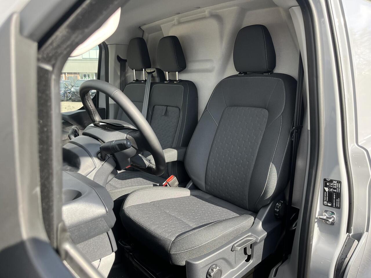 Ford TRANSIT CUSTOM 320 2.5 PHEV L2H1 Limited | 0,99% Renteactie | SCI | 233pk | Driver Assistance pack Premium | Wegklapbare Trekhaak | Verwarmd Stuurwiel | 17 inch Licht metalen Velgen | B&O Speakers