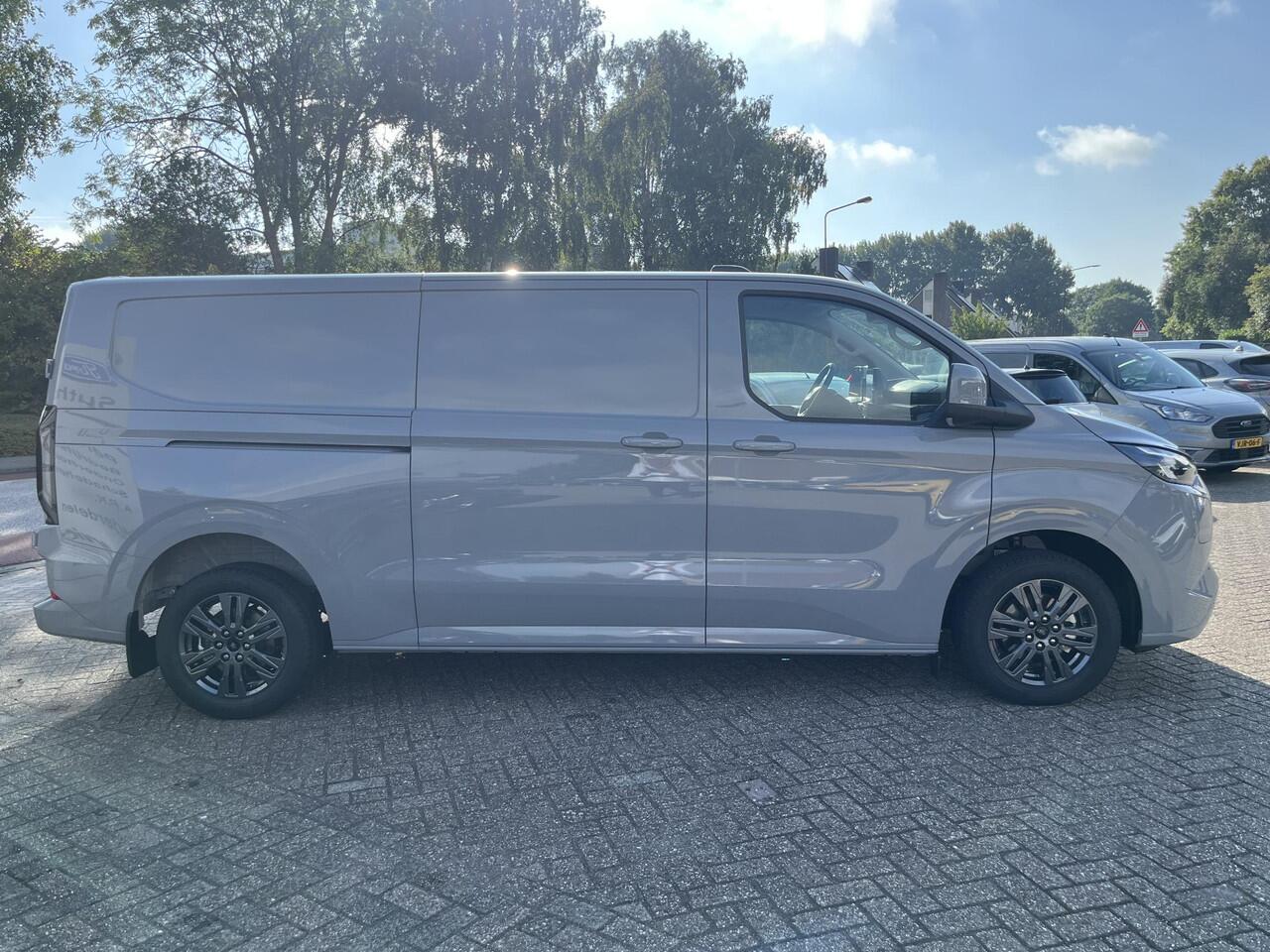 Ford TRANSIT CUSTOM 320 2.5 PHEV L2H1 Limited | 0,99% Renteactie | SCI | 233pk | Driver Assistance pack Premium | Wegklapbare Trekhaak | Verwarmd Stuurwiel | 17 inch Licht metalen Velgen | B&O Speakers
