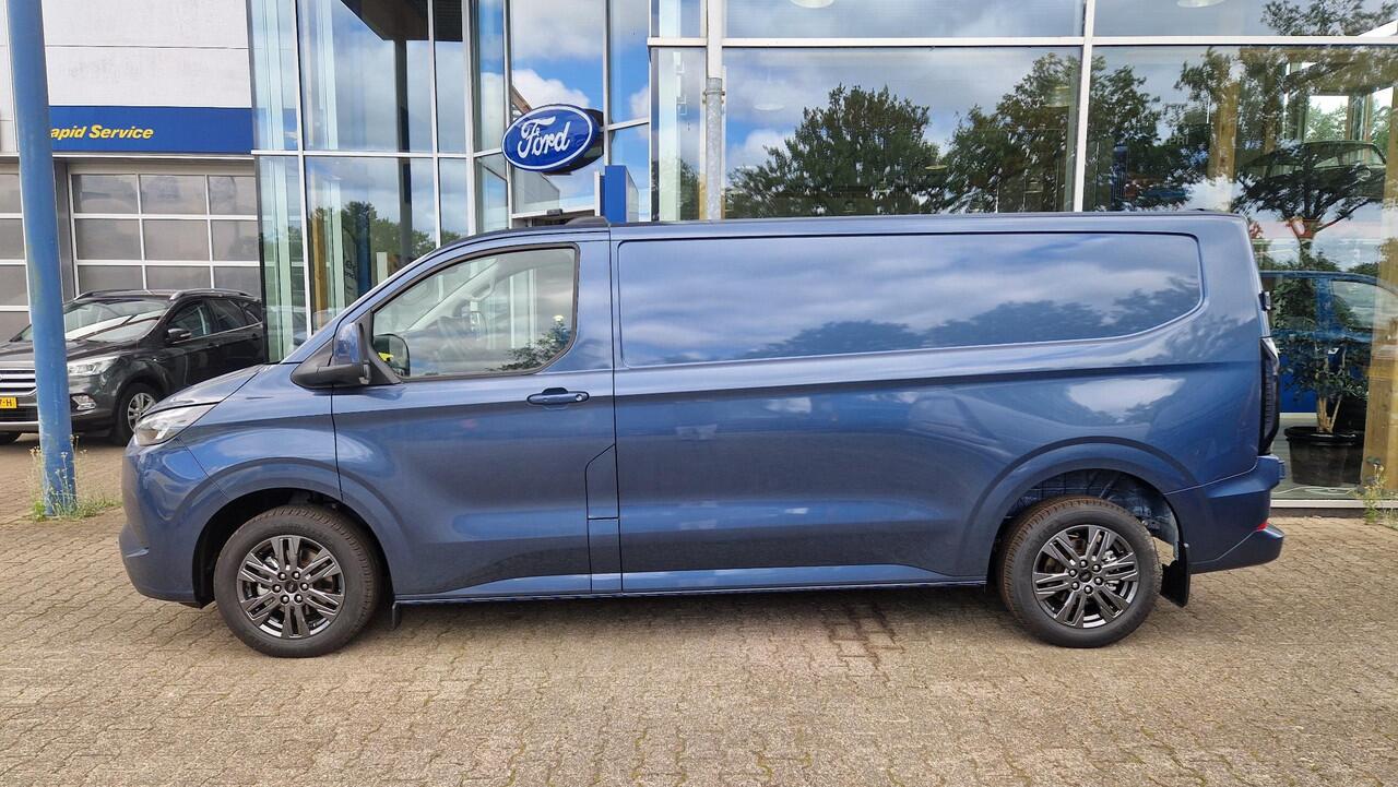 Ford TRANSIT CUSTOM 320 2.5 PHEV L2H1 Limited | 0,99% Renteactie | 233pk | Driver Assistance pack Premium | Wegklapbare Trekhaak | Verwarmd Stuurwiel | 17 inch Licht metalen Velgen | B&O Speakers