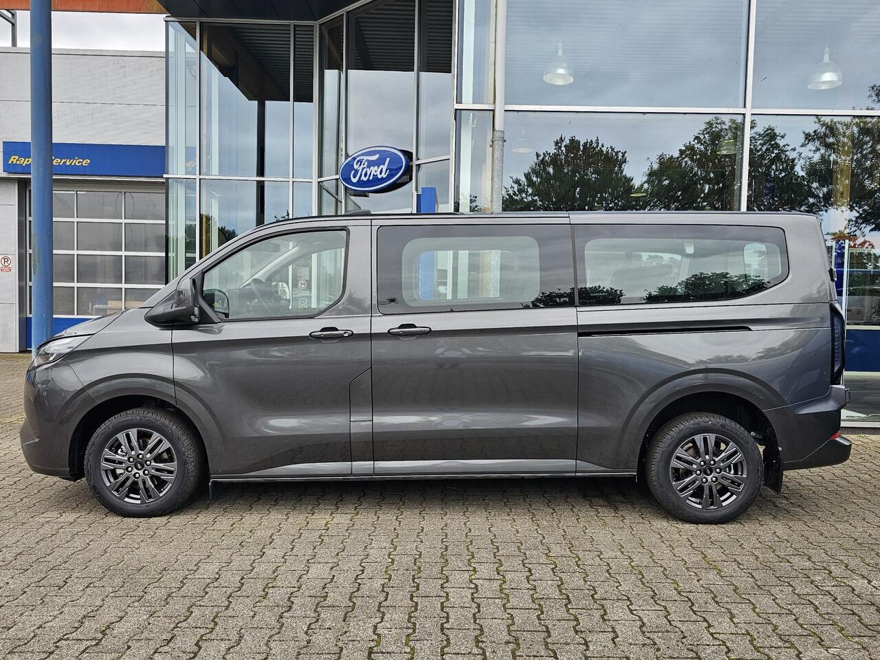 Ford TRANSIT CUSTOM 340 2.5 PHEV L2H1 Limited 233pk | Kombi | Incl. BTW/BPM | Dubbele zijschuifdeur | Privacy Glass | Inklapbare trekhaak | 17 inch lichtmetalen velgen | Driver Assistance Pack Premium | Verwarmbaar stuurwiel