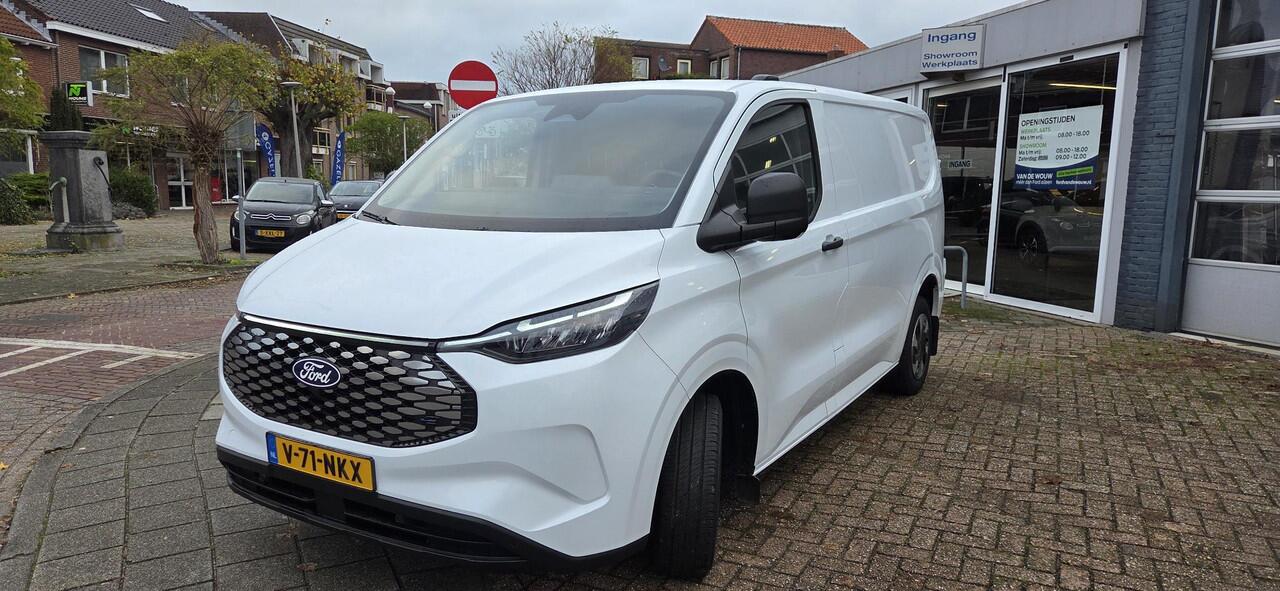 Ford TRANSIT CUSTOM E-Transit 320 L1H1 Trend 65 kWh Direct leverbaar