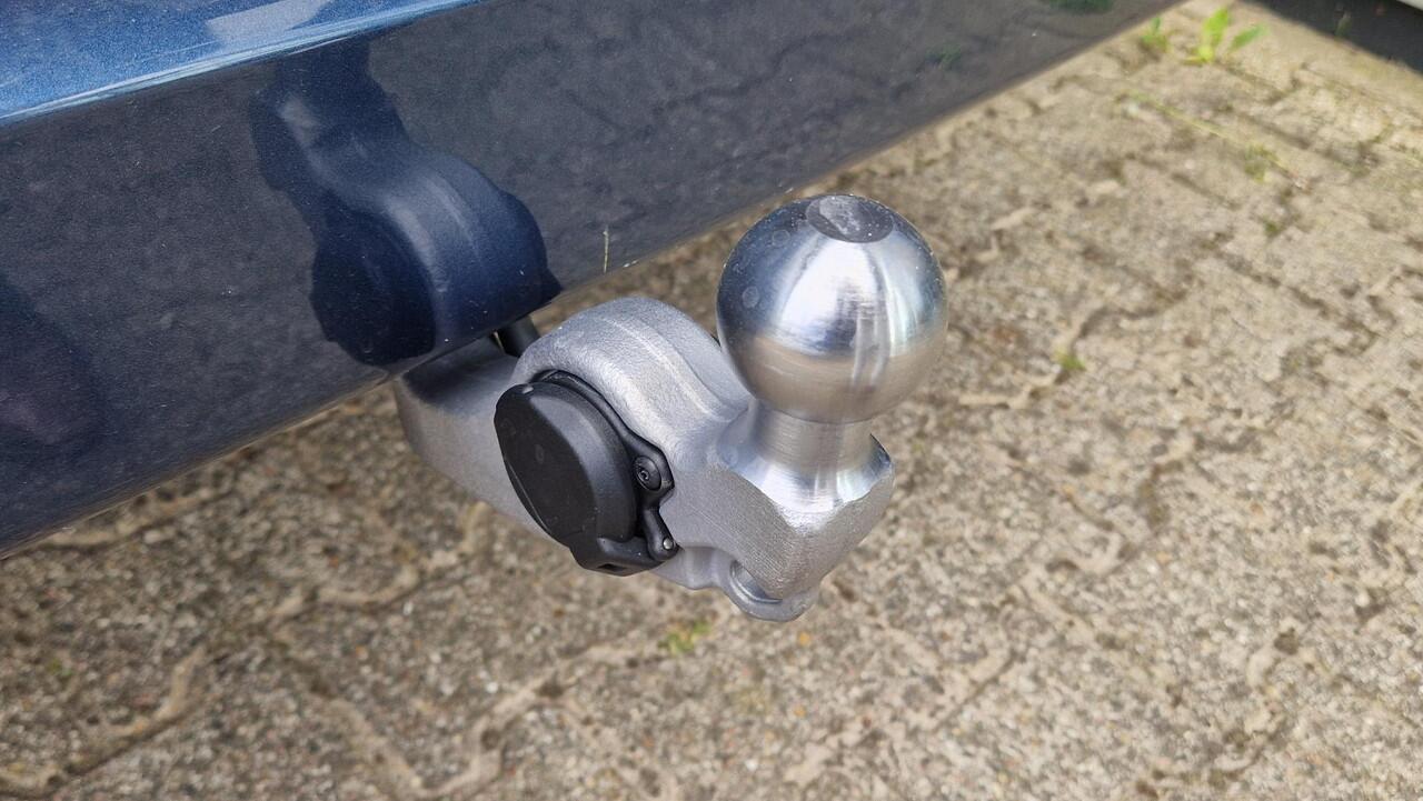 Ford TRANSIT CUSTOM 320 2.5 PHEV L2H1 Limited | 233pk | Driver Assistance pack Premium | Wegklapbare Trekhaak | Verwarmd Stuurwiel | 17 inch Licht metalen Velgen | B&O Speakers