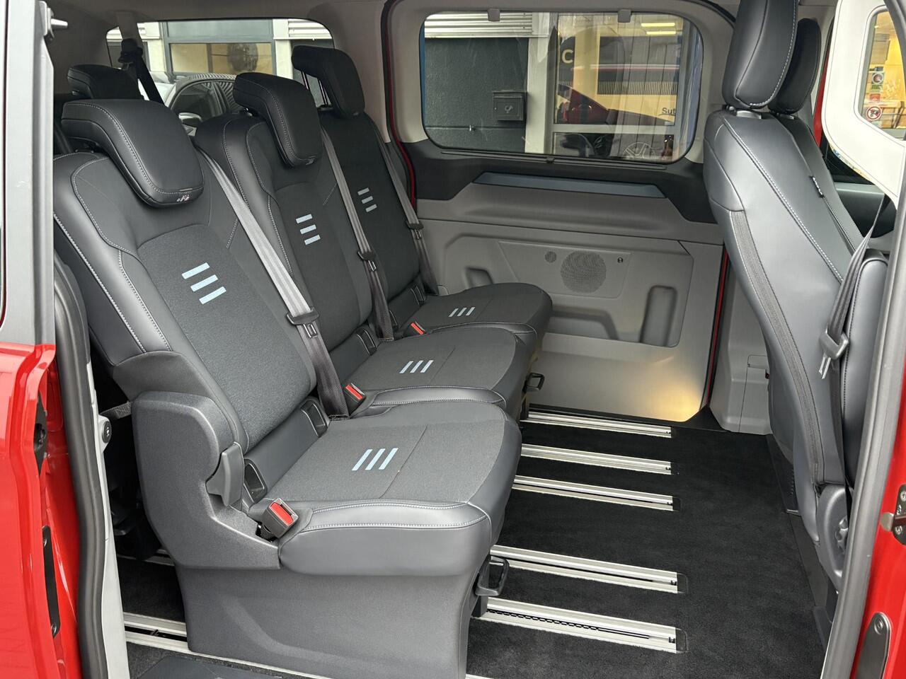 Ford TRANSIT CUSTOM Tourneo 340 2.5 PHEV L1H1 Active Zuid | 233pk | Driver Assistance Pack | Stuur en stoelverwarming | 8 persoons! INCL BTW/BPM | Verlengde Fabrieksgarantie tot 05-2029