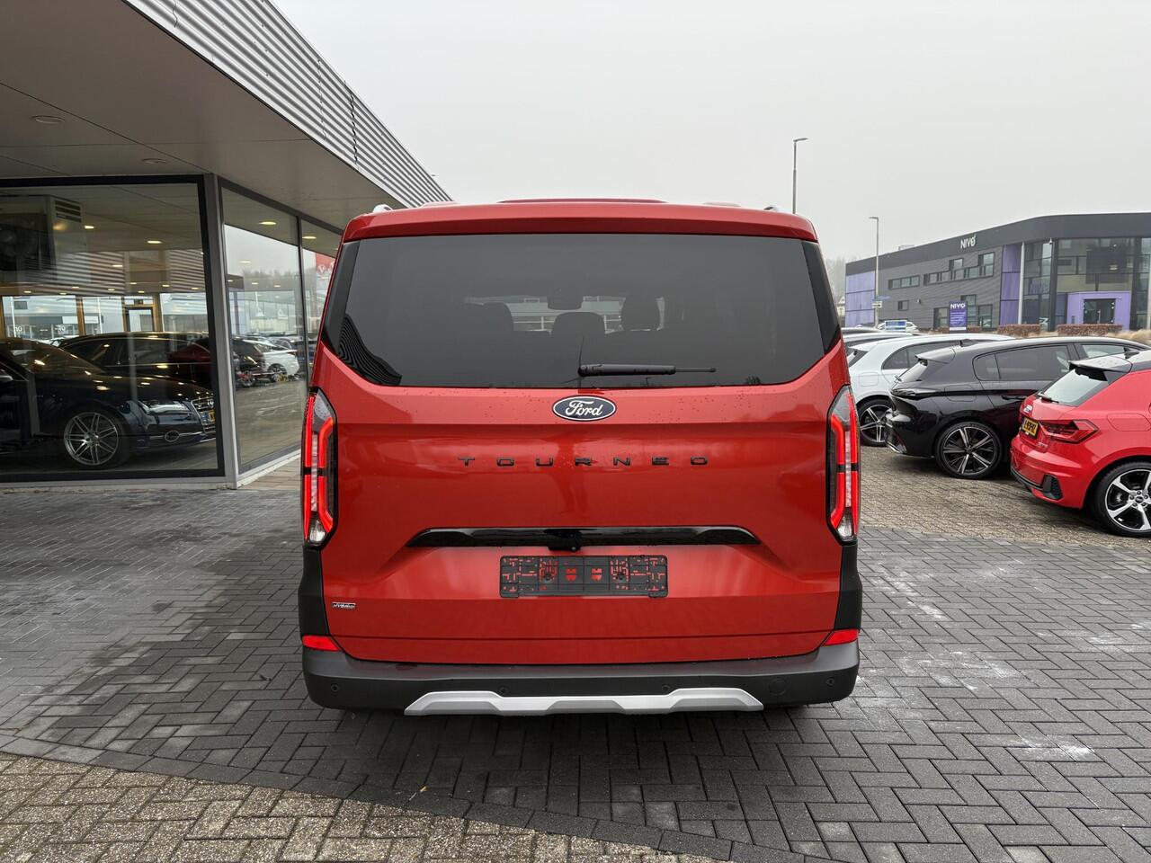 Ford TRANSIT CUSTOM Tourneo 340 2.5 PHEV L1H1 Active Zuid | 233pk | Driver Assistance Pack | Stuur en stoelverwarming | 8 persoons! INCL BTW/BPM | Verlengde Fabrieksgarantie tot 05-2029