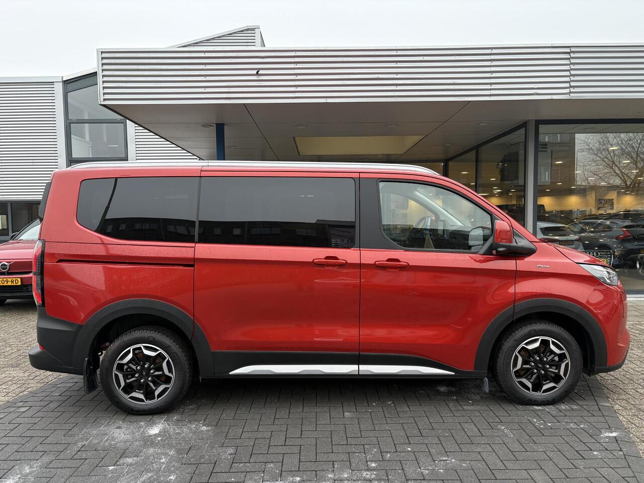 Ford TRANSIT CUSTOM Tourneo 340 2.5 PHEV L1H1 Active Zuid | 233pk | Driver Assistance Pack | Stuur en stoelverwarming | 8 persoons! INCL BTW/BPM | Verlengde Fabrieksgarantie tot 05-2029