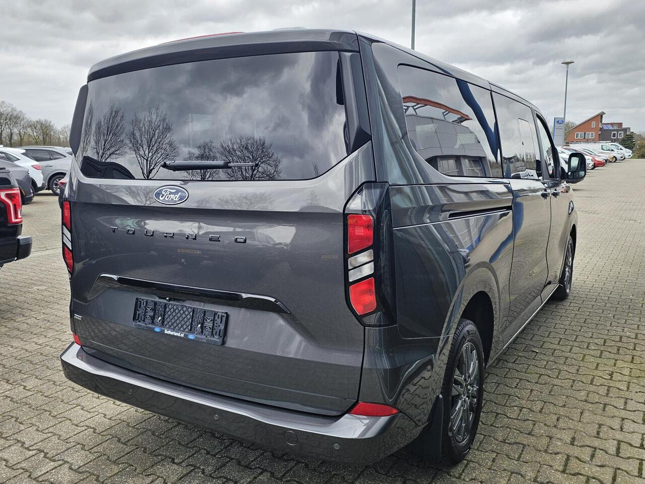 Ford TRANSIT CUSTOM Tourneo 340 2.5 PHEV L2H1 Titanium 233pk | 9pers | Vol Leder | Wegklapbare Trekhaak | Stuurverwarming | Prijs is incl. BTW BPM | Verlengde Fabrieksgarantie tot 05-2029