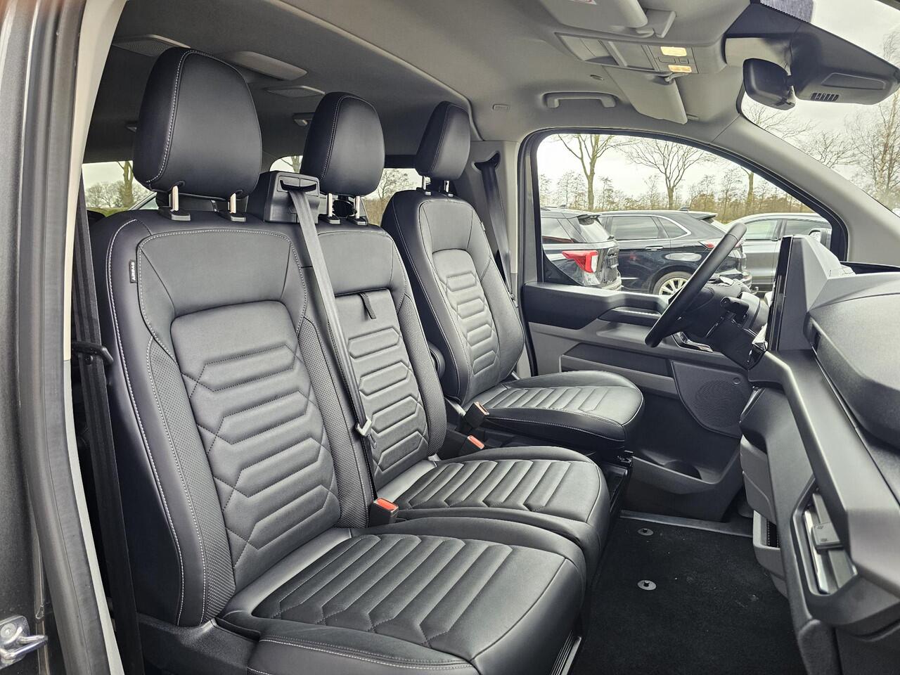 Ford TRANSIT CUSTOM Tourneo 340 2.5 PHEV L2H1 Titanium 233pk | 9pers | Vol Leder | Wegklapbare Trekhaak | Stuurverwarming | Prijs is incl. BTW BPM | Verlengde Fabrieksgarantie tot 05-2029