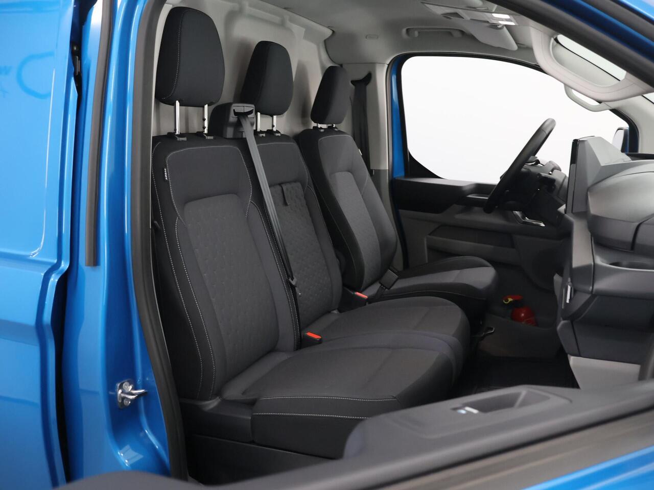 Ford TRANSIT CUSTOM E-Transit 320 | L2 H1 | LIMITED | 65 kWh | 328 KM WLTP | SPOILER PAKKET | 20" LICHTMETALEN WIELEN | DRIVER ASSISTENT PACK ULTIMATE | BOEKJE VOL | B&O AUDIO | 360 CAMERA RONDOM | ADAPTIVE CRUISE | STOEL EN STUURWIEL VERWARMING