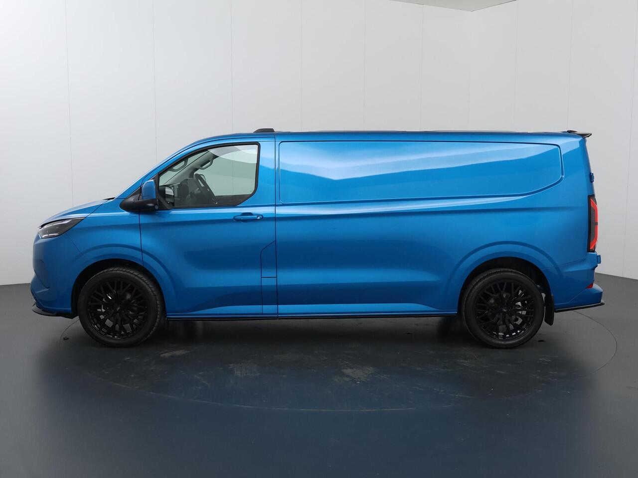 Ford TRANSIT CUSTOM E-Transit 320 | L2 H1 | LIMITED | 65 kWh | 328 KM WLTP | SPOILER PAKKET | 20" LICHTMETALEN WIELEN | DRIVER ASSISTENT PACK ULTIMATE | BOEKJE VOL | B&O AUDIO | 360 CAMERA RONDOM | ADAPTIVE CRUISE | STOEL EN STUURWIEL VERWARMING