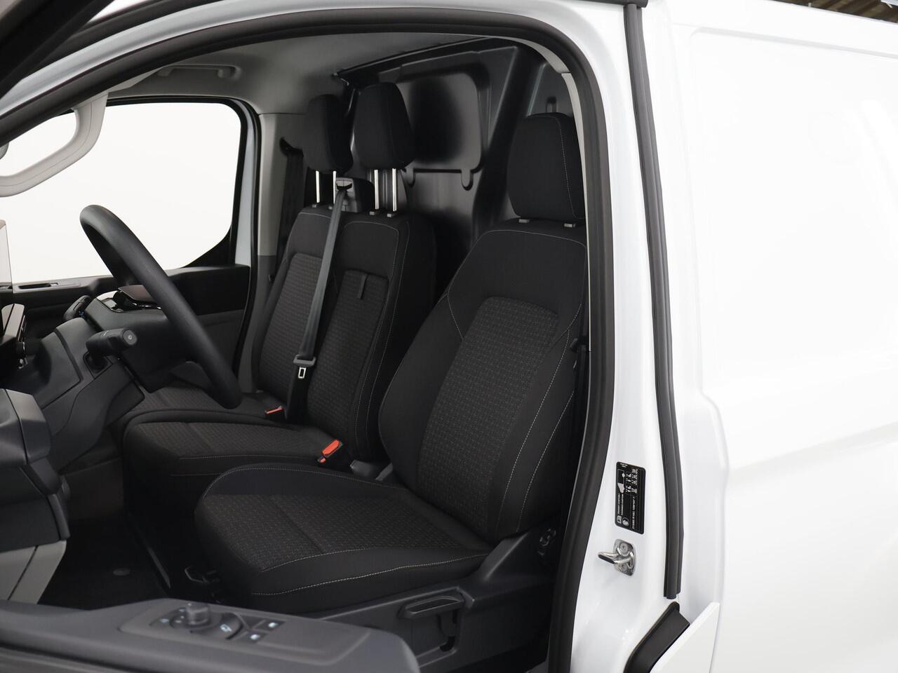 Ford TRANSIT CUSTOM E-Transit 320 | L1 H1 | TREND | 65 kWh | 328 KM RANGE | CLIMATE CONTROL | CARPLAY / ANDROID AUTO | STOELVERWARMING | SPIEGEL VERWARMING | ACHTERUITRIJCAMERA | VOORRUITVERWARMING | LAADRUIMTE PAKKET | VOORBEREIDING 2300 KG TREKHAAK