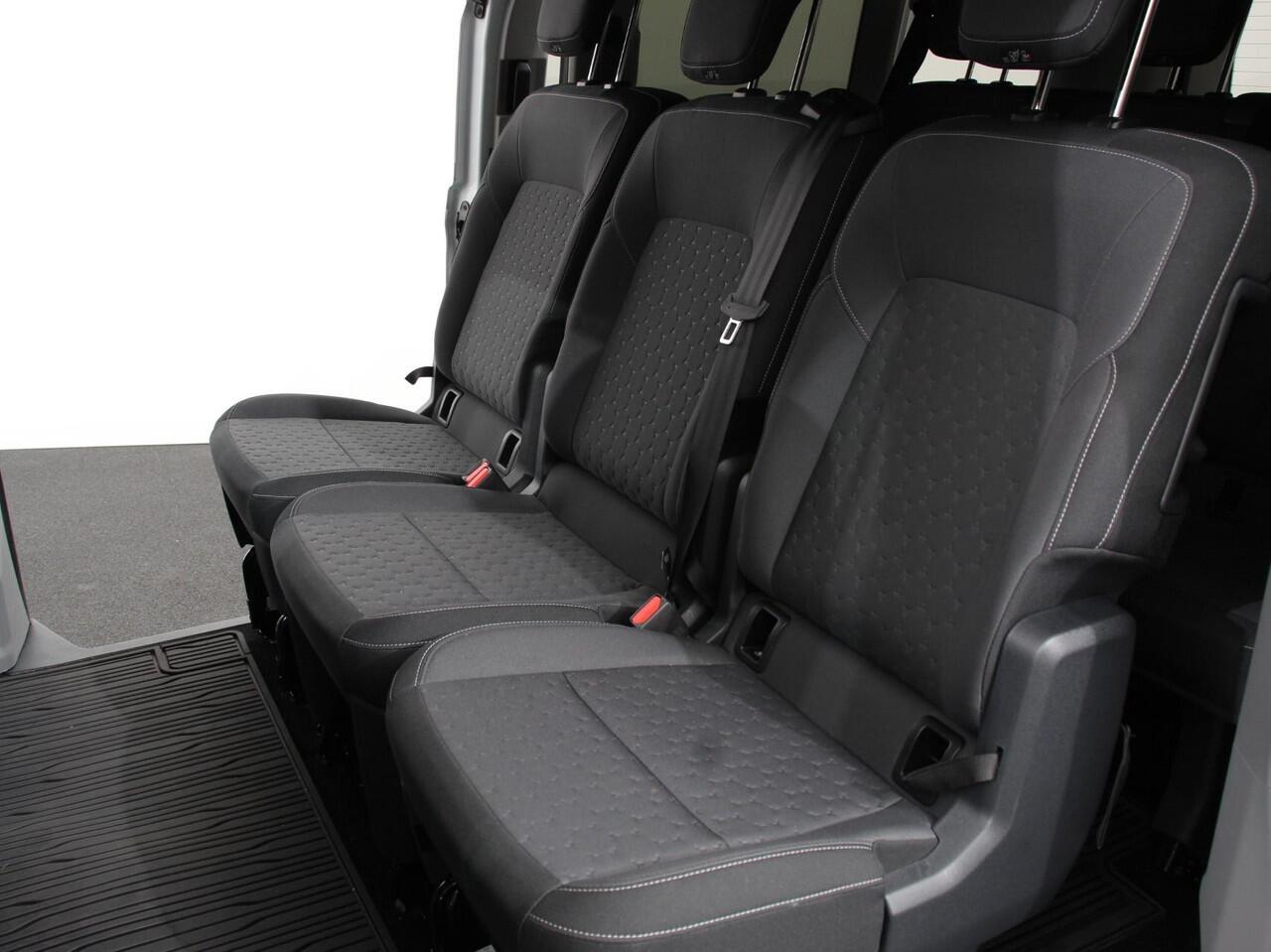 Ford TRANSIT CUSTOM 340 L2H1 Limited 65 kWh 8 persoons Cruise Control | Airco | Lichtmetalen Velgen | Extra getint glas