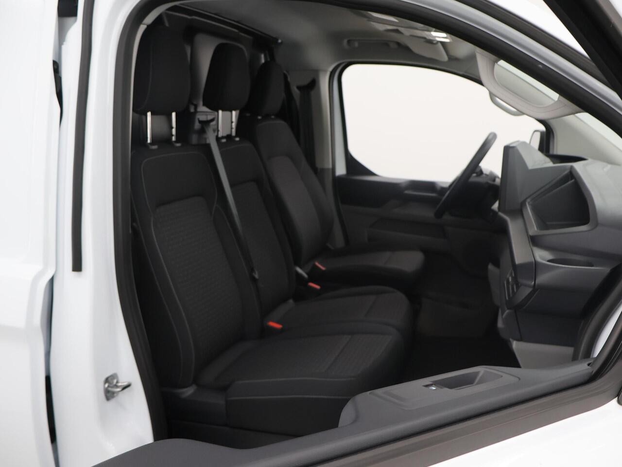 Ford TRANSIT CUSTOM 320 | 2.5 PHEV | L1 H1 | Trend | PLUG IN HYBRIDE | CLIMATE CONTROL | CRUISE CONTROL | PARKEERCAMERA | CARPLAY / ANDROID AUTO | LAADRUIMTE PAKKET | BIJRIJDERSBANK