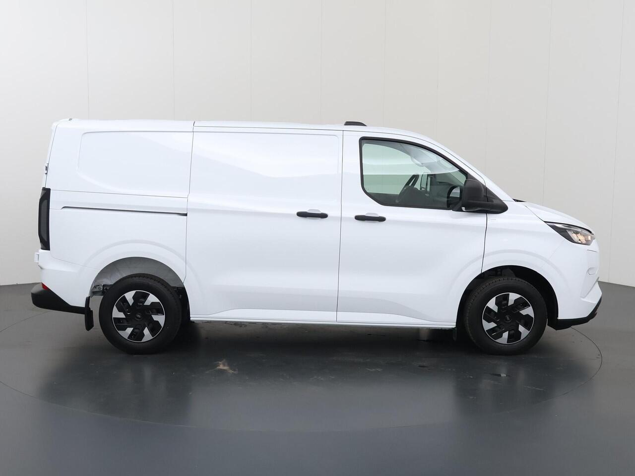 Ford TRANSIT CUSTOM 320 | 2.5 PHEV | L1 H1 | Trend | PLUG IN HYBRIDE | CLIMATE CONTROL | CRUISE CONTROL | PARKEERCAMERA | CARPLAY / ANDROID AUTO | LAADRUIMTE PAKKET | BIJRIJDERSBANK