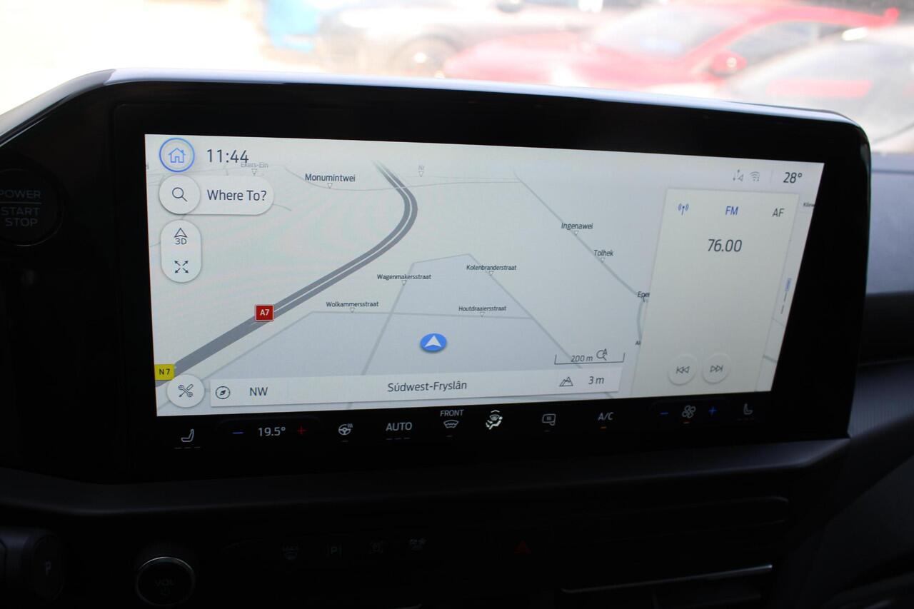 Ford TRANSIT CUSTOM 320 2.5 PHEV L2H1 Sport 233pk | Zuid | Inklapbare trekhaak | 19 inch lichtmetalen Sport velgen (mat zwart) | Verwarmbaar stuurwiel | Navigatie systeem | B&O speakers