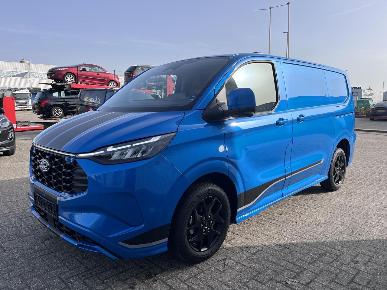 Ford TRANSIT CUSTOM 320 2.5 PHEV L1H1 Sport 233pk | Adaptieve cruise | BLIS | prijs incl. BPM en excl. BTW Dubbele Schuifdeuren elektrisch bedienbaar | Stoelverwarming | All Weather Banden | 360 Camera | Verlengde Fabrieksgarantie tot 10-2029
