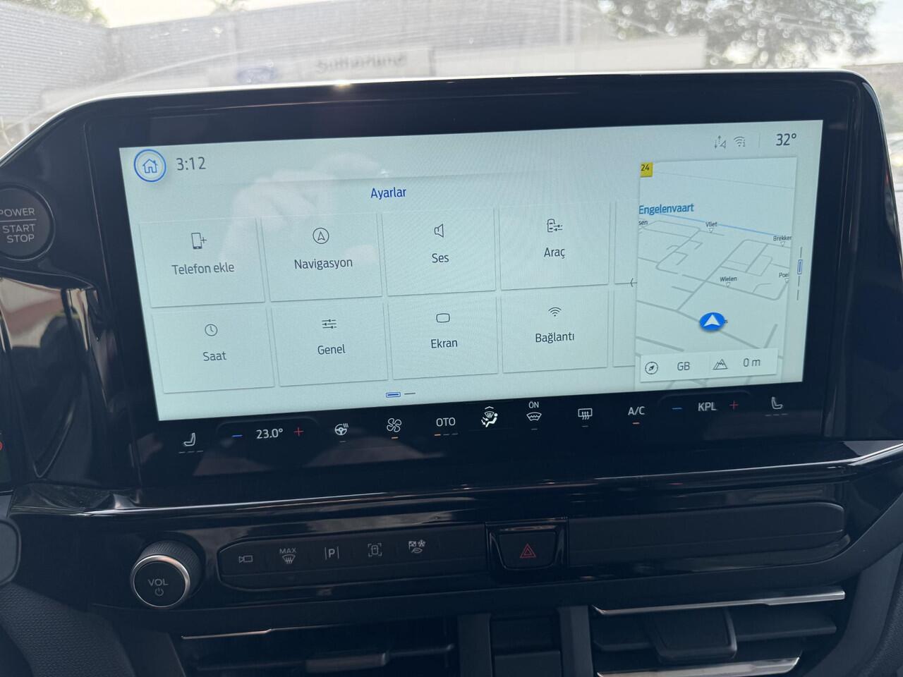 Ford TRANSIT CUSTOM Tourneo 340 2.5 PHEV L2H1 Titanium X 233pk | Incl. BTW/BPM Rijklaar | Handsfree elektrische dubbele zijschuifdeuren | 16-Weg elektrsich verstelbare AGR-stoel | Inklapbare trekhaak | Tourneo Luxury Pack | Verwarmbaar stuurwiel