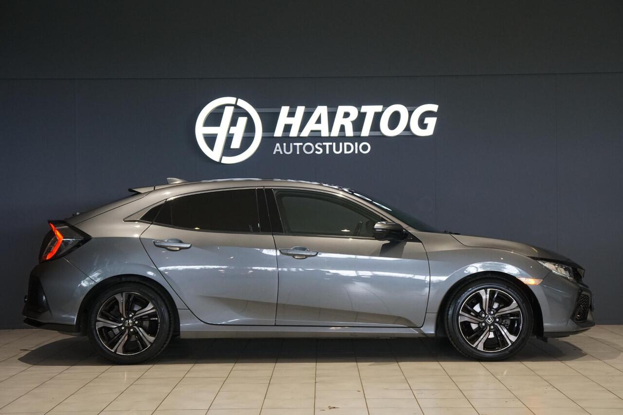 Honda CIVIC 1.0 i-VTEC Elegance + APPLE CARPLAY / TREKHAAK