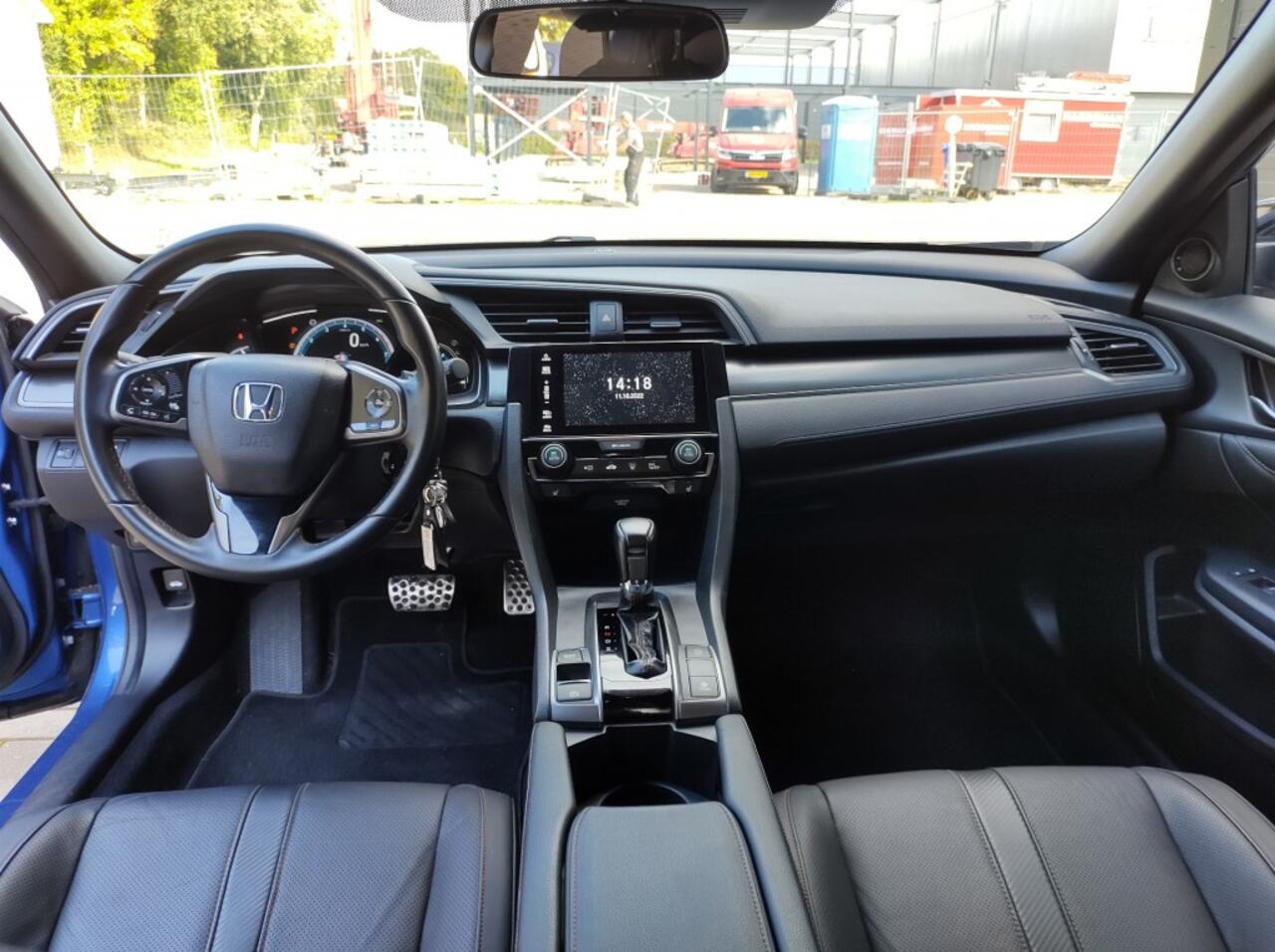 Honda CIVIC 5 drs 1.0i-Vtec Aut. Black Edition