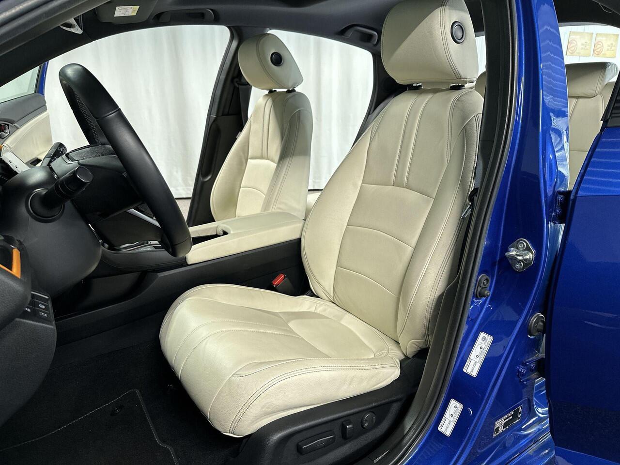 Honda CIVIC 1.5 i-VTEC Sport Plus 182PK | Leder | Pano