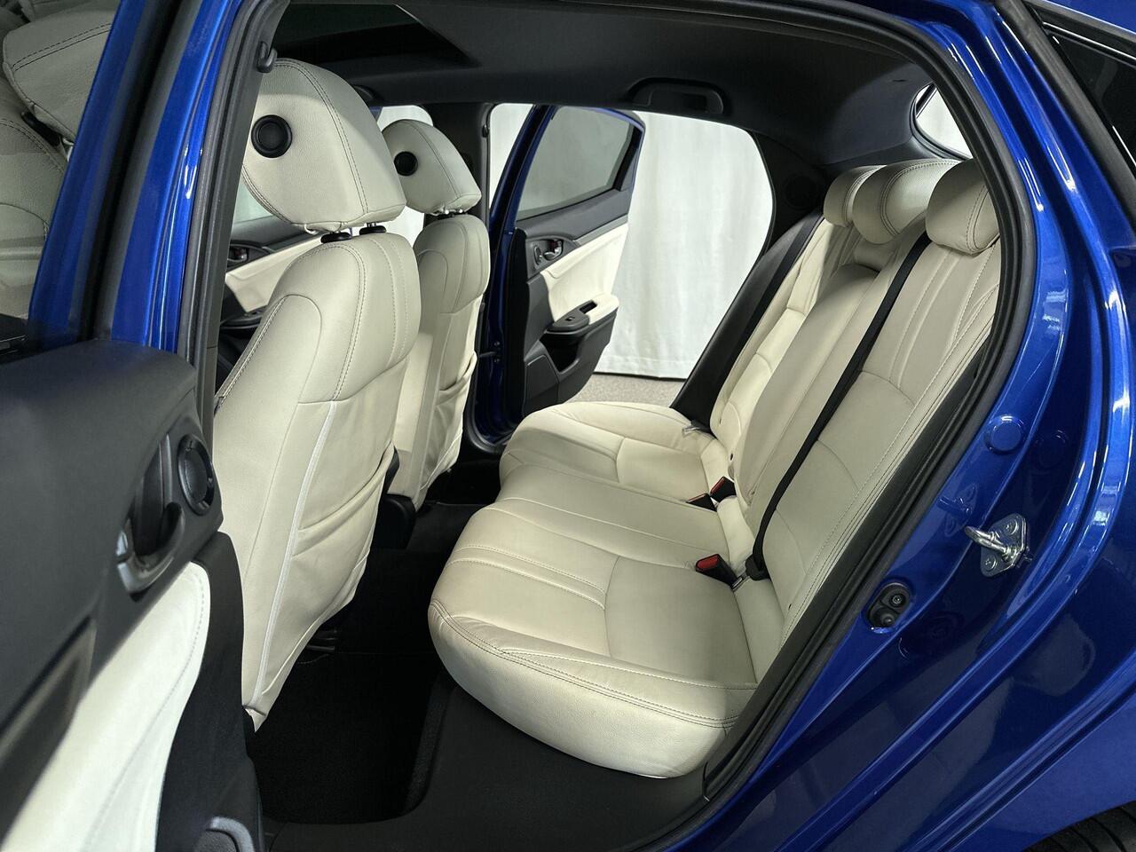 Honda CIVIC 1.5 i-VTEC Sport Plus 182PK | Leder | Pano