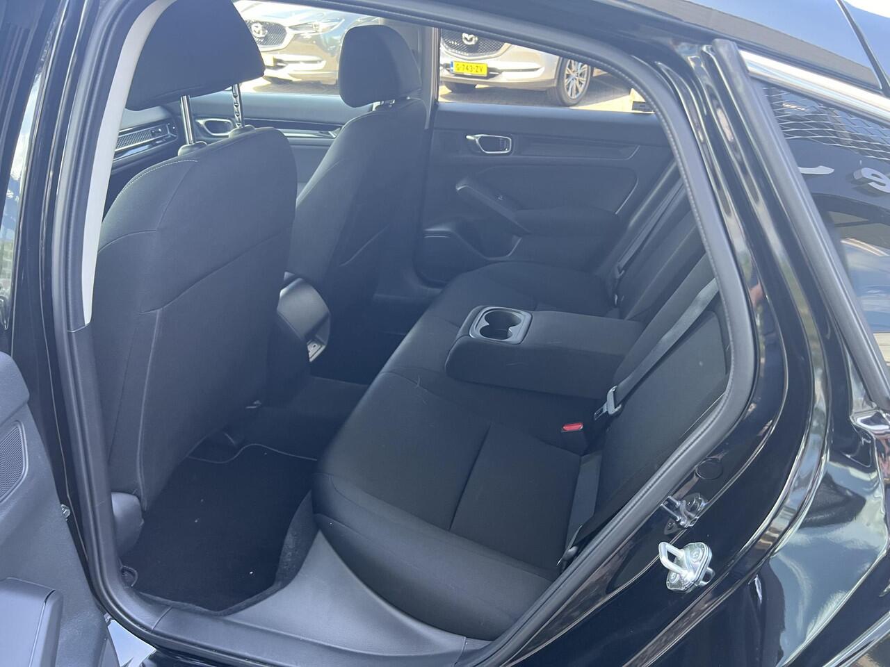 Honda CIVIC 2.0 e:HEV Elegance | AUTOMAAT | SPORTPAKKET | APPLE CARPLAY | ACHTERUITRIJCAMERA | PARKEERSENSOREN | DODEHOEKDETECTIE | ADAPTIEF CRUISE CONTROL | DEMO |